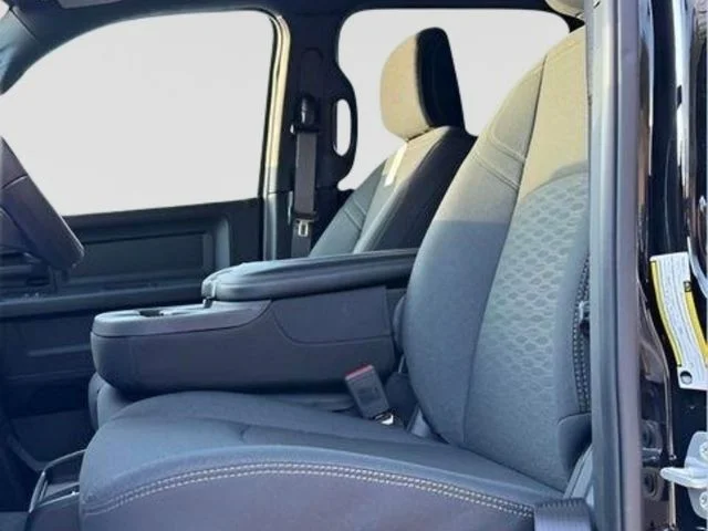 2026 RAM 2500 Tradesman/Black Express - Photo 9