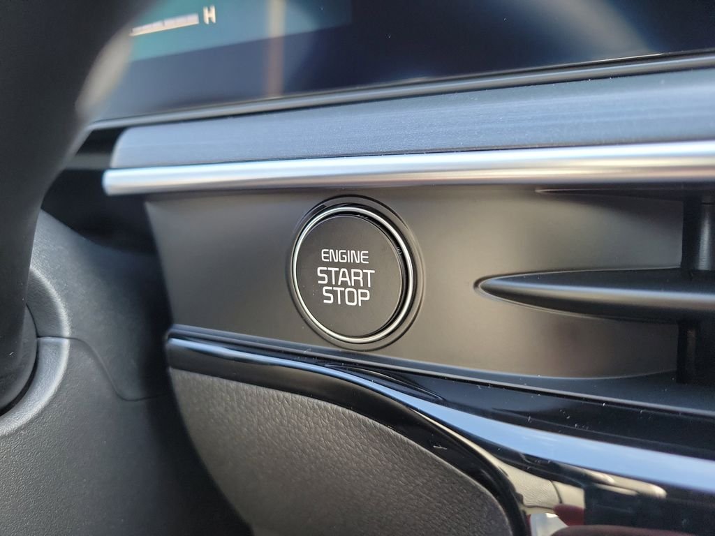 New 2026 White Kia GT-Line image 31