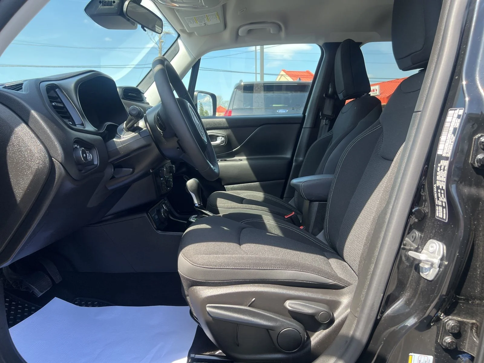 Used 2023 Black Clearcoat Jeep Altitude image 25