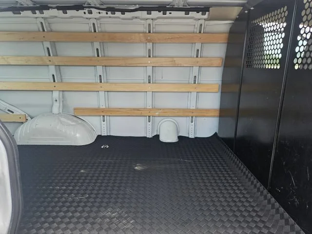 Used 2025 Summit White Chevrolet WT image 25