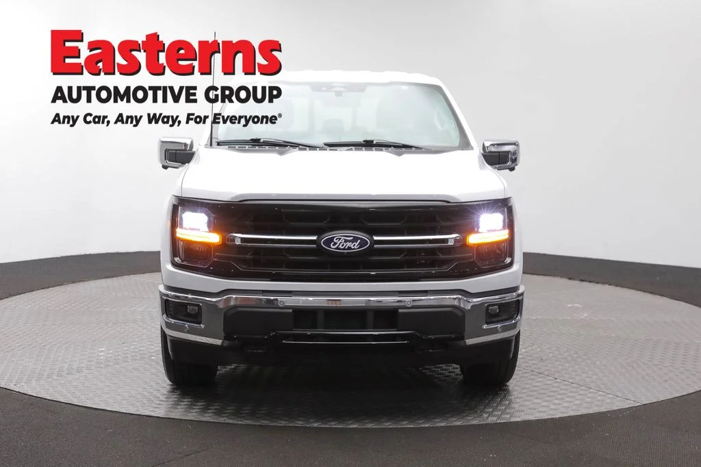 Used 2024 White Ford XLT image 2