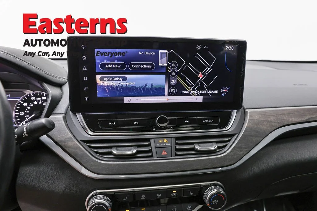 Used 2023 Gray Nissan 2.5 SV image 12