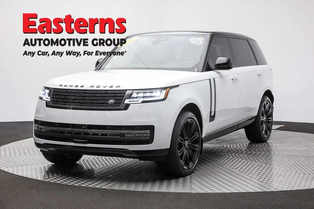 Used 2024 White Land Rover Autobiography image 1