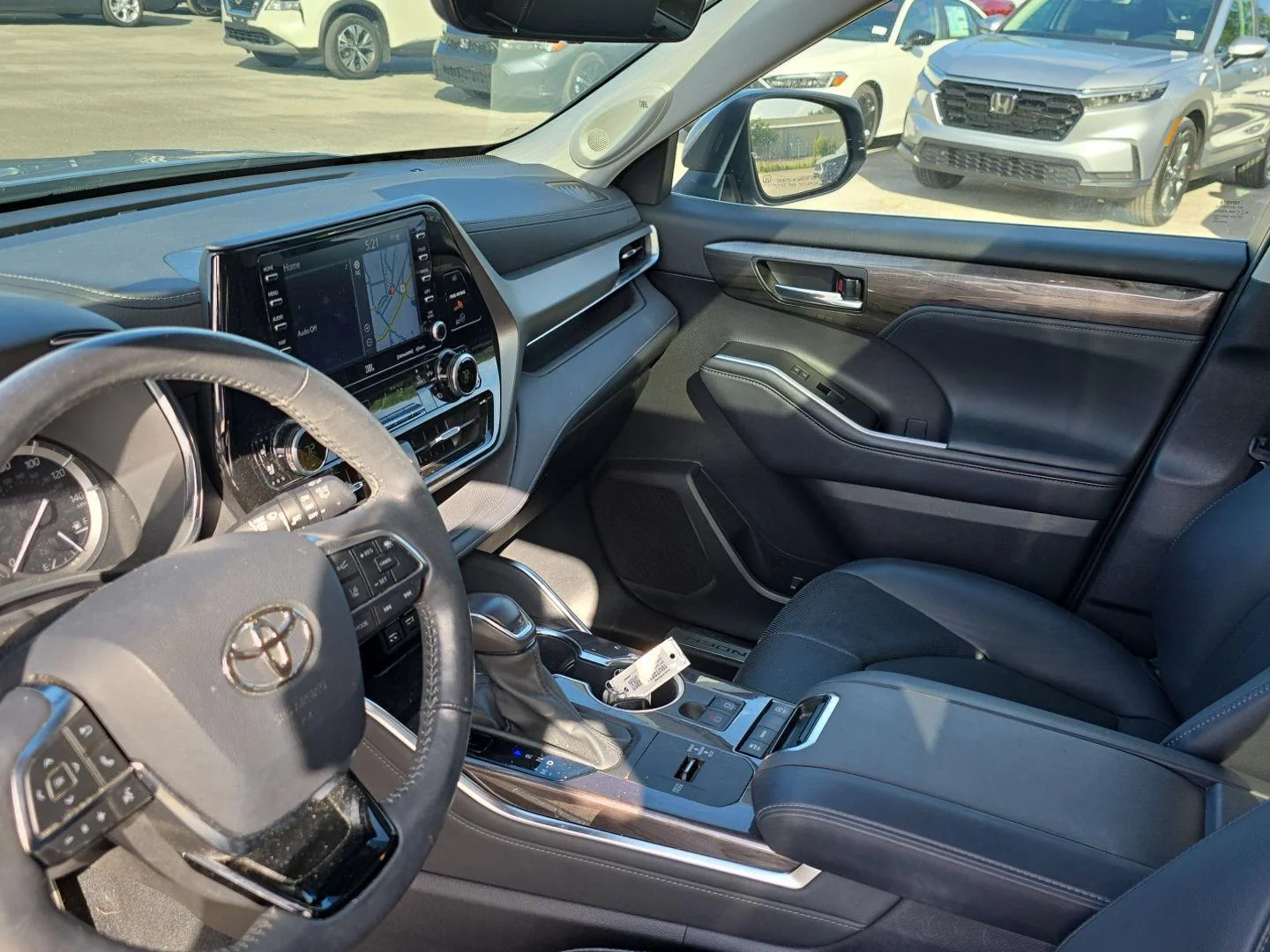 Used 2021 Moondust Toyota Platinum image 12