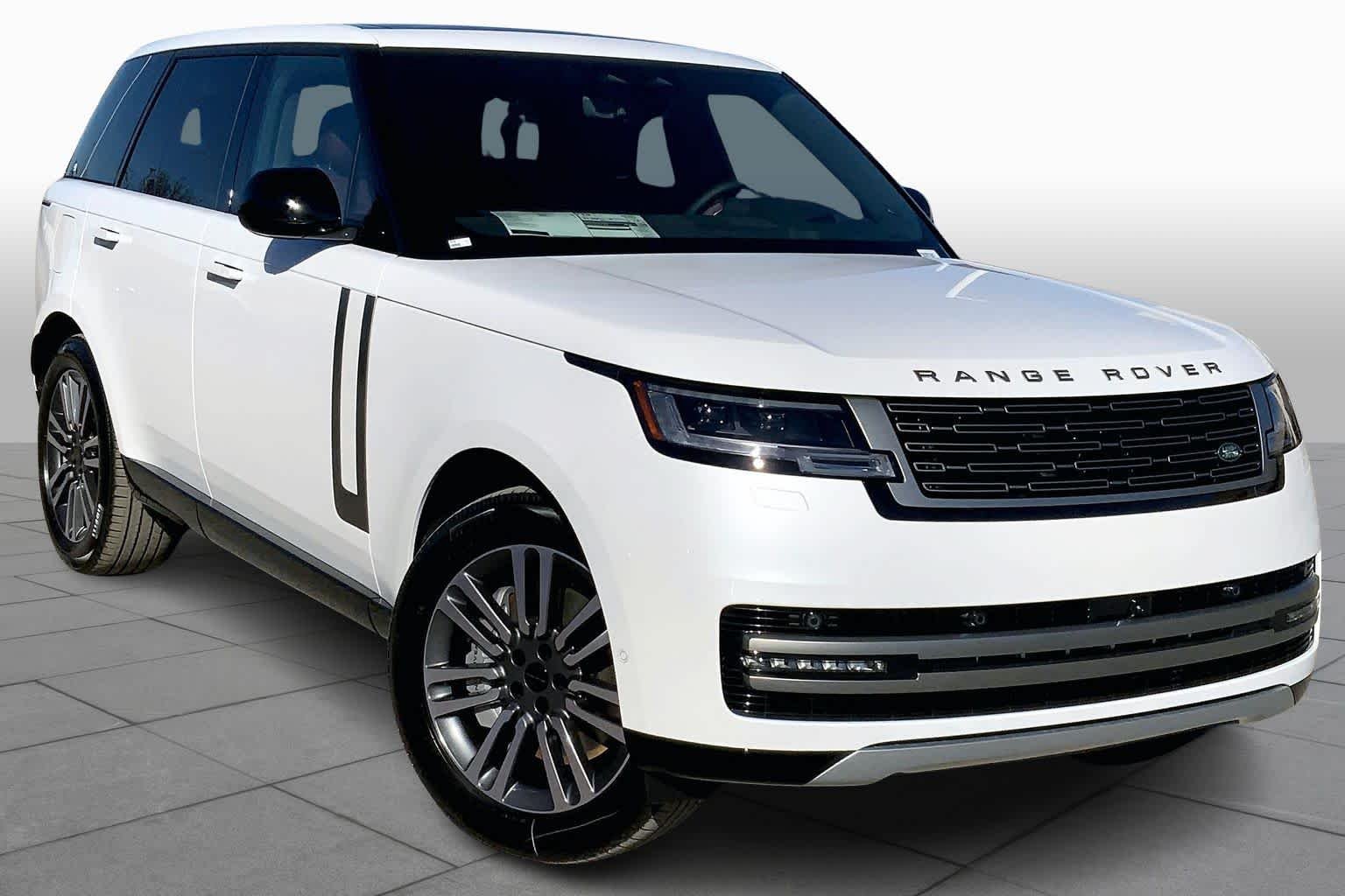 New 2026 Ostuni Pearl White Land Rover SE image 2