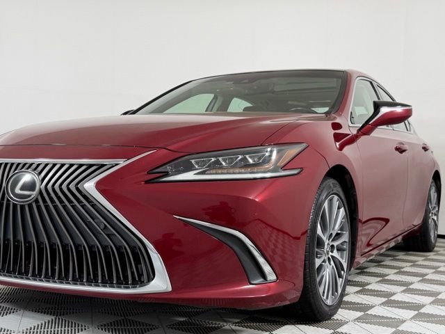 Used 2019 Matador Red Mica Lexus 350 Luxury image 8