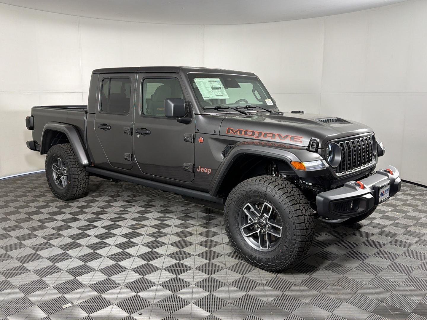 New 2026 Granite Crystal Metallic Clear-Coat Exterior Paint Jeep Mojave image 3