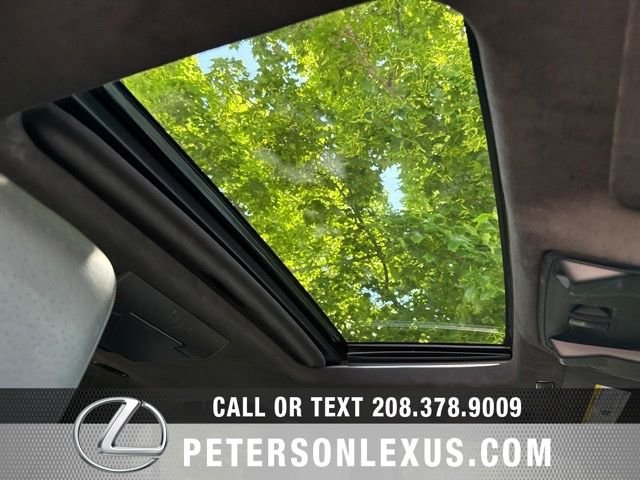 Used 2018  Cadillac Platinum Edition image 13
