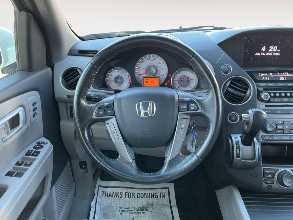 Used 2013 White Honda Touring image 13