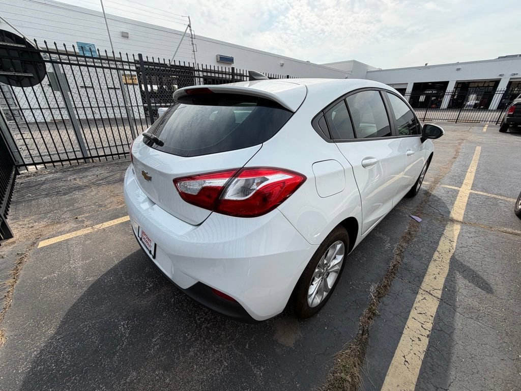 Used 2019 SUMMIT WHITE Chevrolet LS image 4