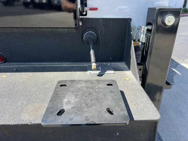 New 2024 Summit White Chevrolet Work Truck image 32