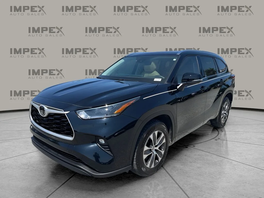 Used 2021 Black Toyota XLE image 1