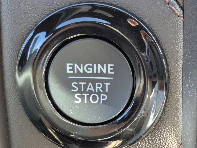 New 2027 Star White Metallic Tri-Coat Ford MAX King Ranch® image 29