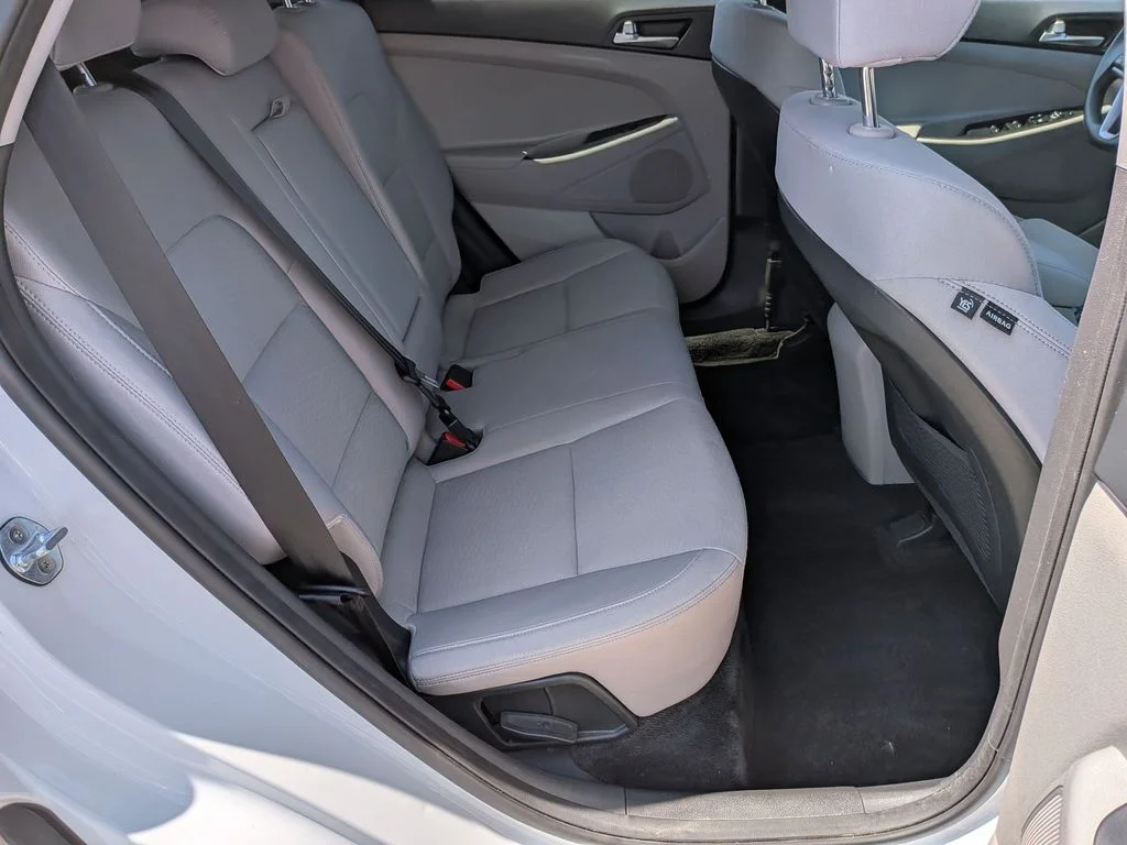 Used 2019 White Hyundai Value image 27