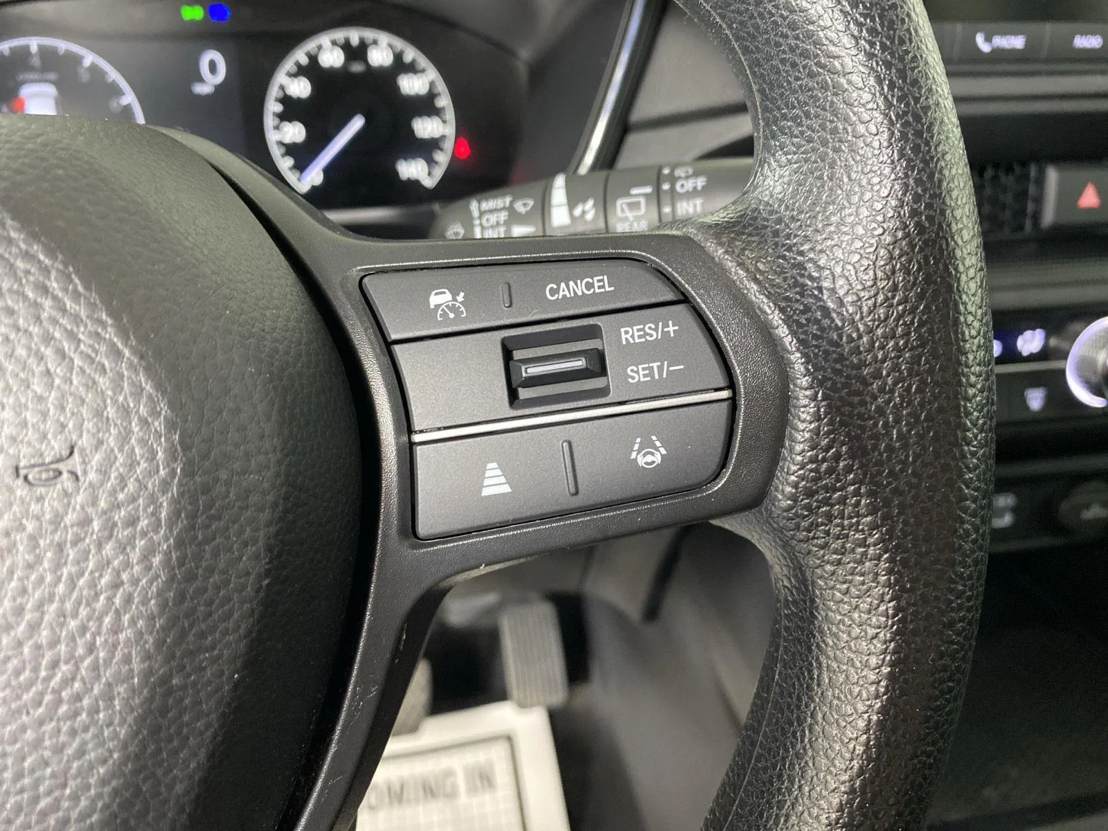 Used 2024 Canyon River Blue Metallic Honda EX image 17