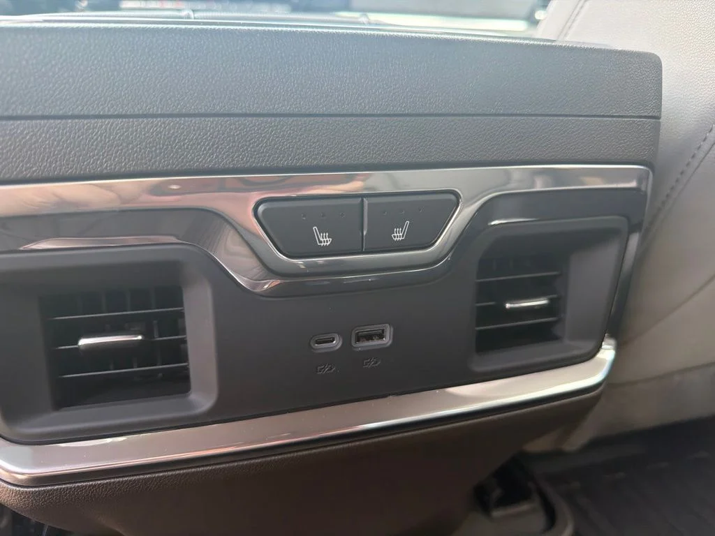 New 2026 Onyx Black GMC SLT image 33