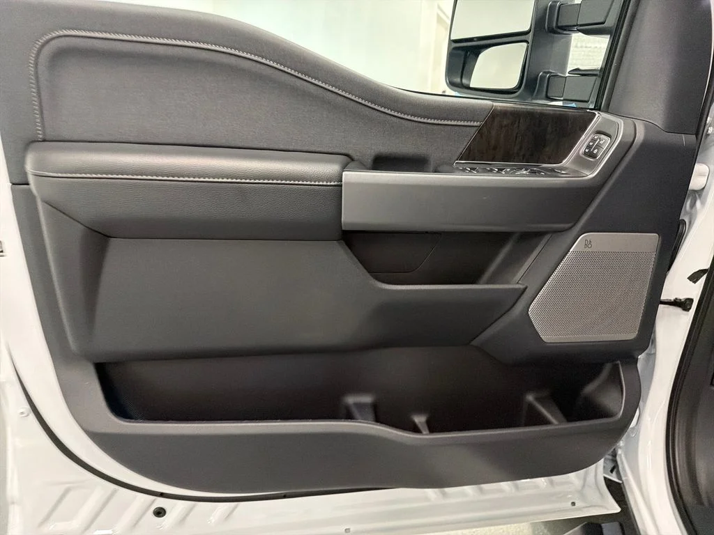 New 2026 Oxford White Ford F-350® Lariat® image 12