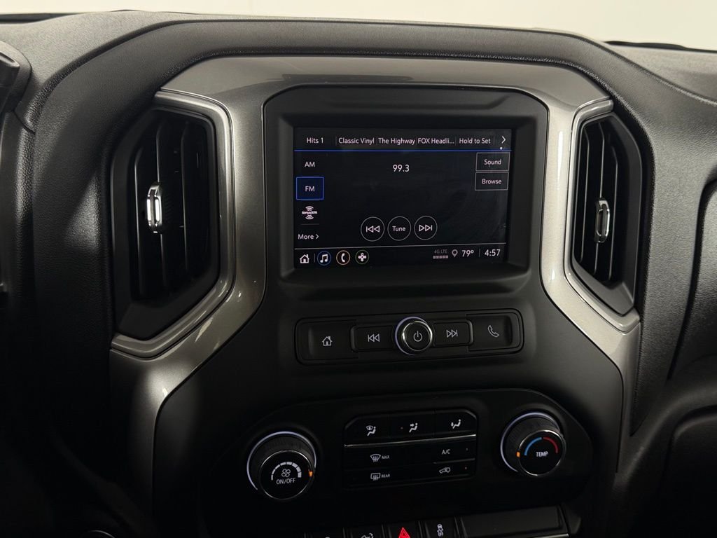 Used 2025 White Chevrolet Custom image 17