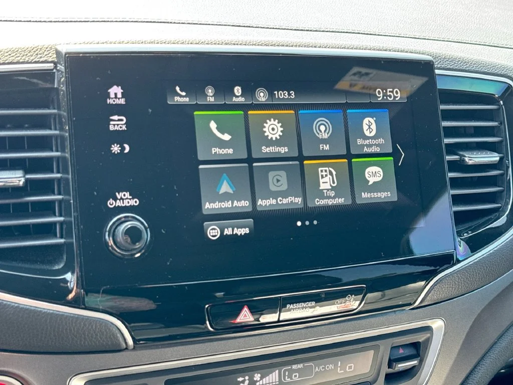 Used 2022 White Honda EX-L image 17