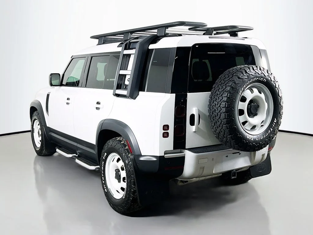 2023 Land Rover Defender S - Photo 7