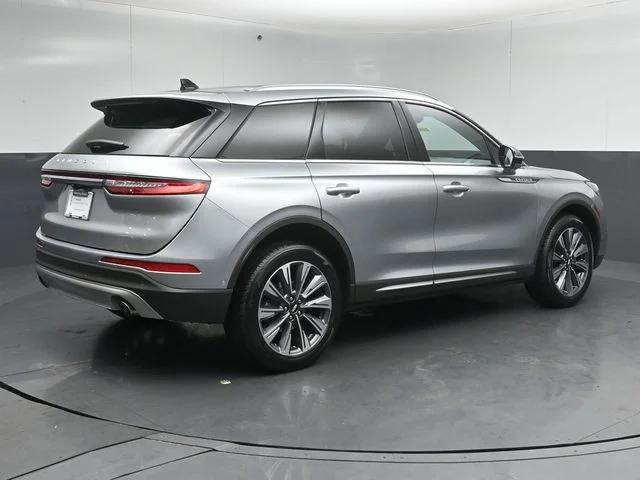Certified Used 2021 Silver Radiance Lincoln Reserve image 7