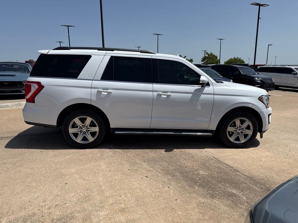 Used 2019 Oxford White Ford XLT image 3
