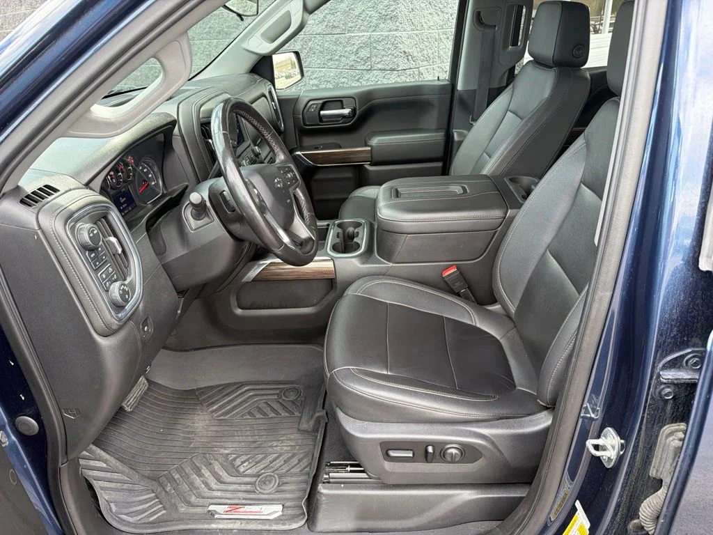 Used 2021 Blue Chevrolet RST image 20