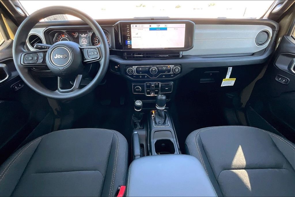 New 2026 Jeep Wrangler Sport 4D Sport Utility