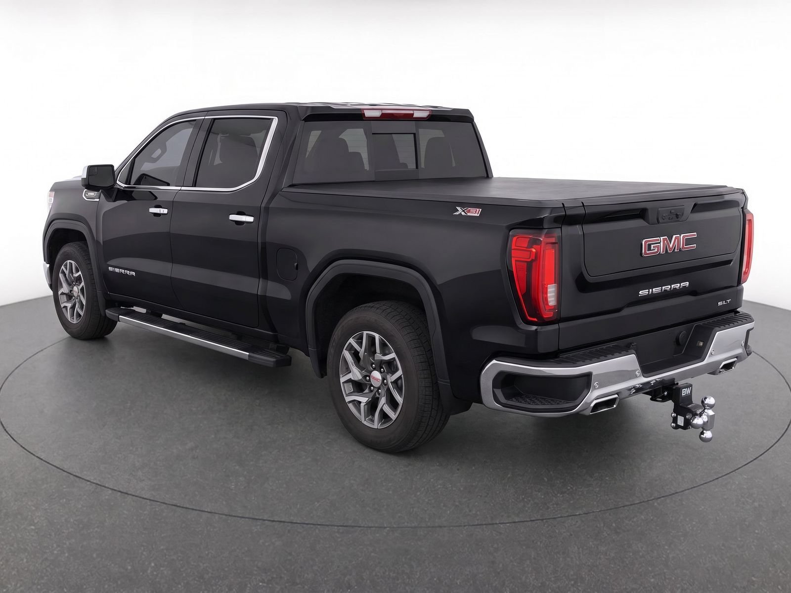 Used 2026 Onyx Black GMC SLT image 4