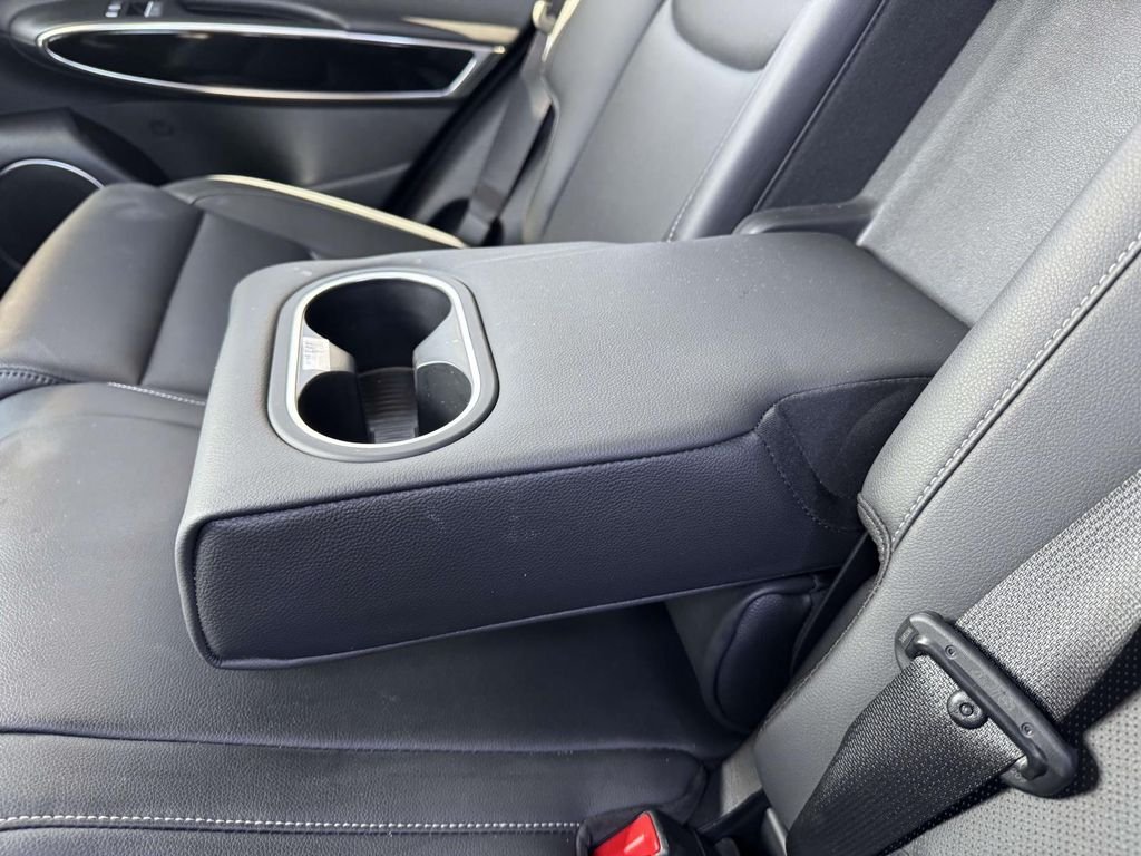 Used 2025 Black Genesis 2.5T image 9