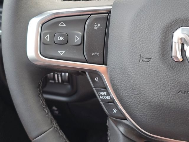 New 2026 Diamond Black Crystal Pearl-Coat Exterior Paint RAM Big Horn/Lone Star image 21