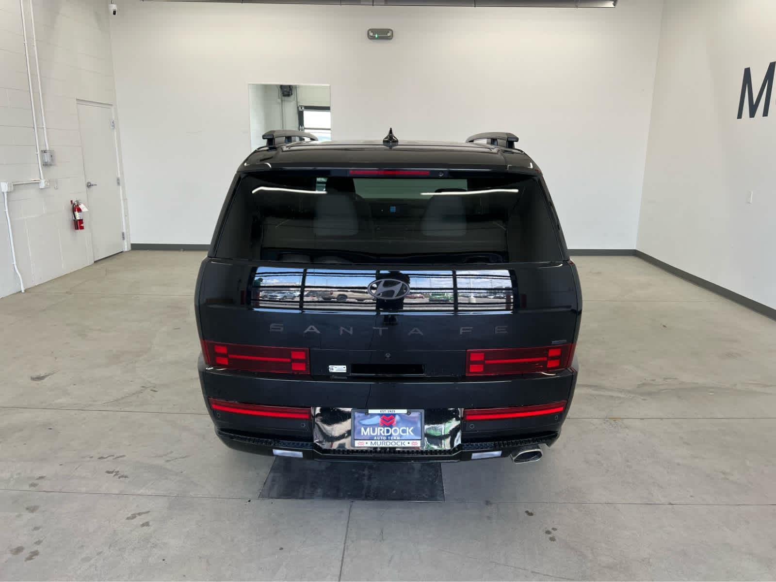 Used 2025 Phantom Black Hyundai Calligraphy image 3