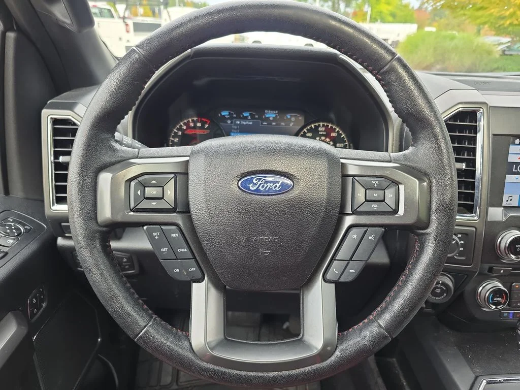 Used 2016 Silver Ford Lariat image 19