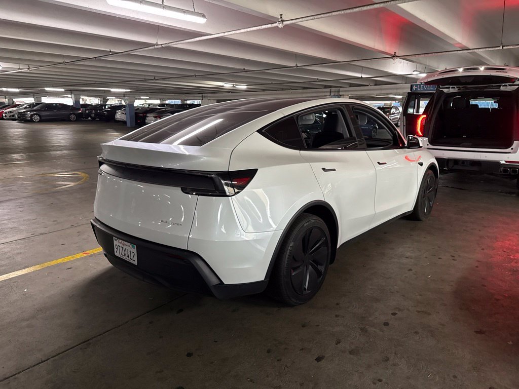Used 2026  Tesla Long Range image 3