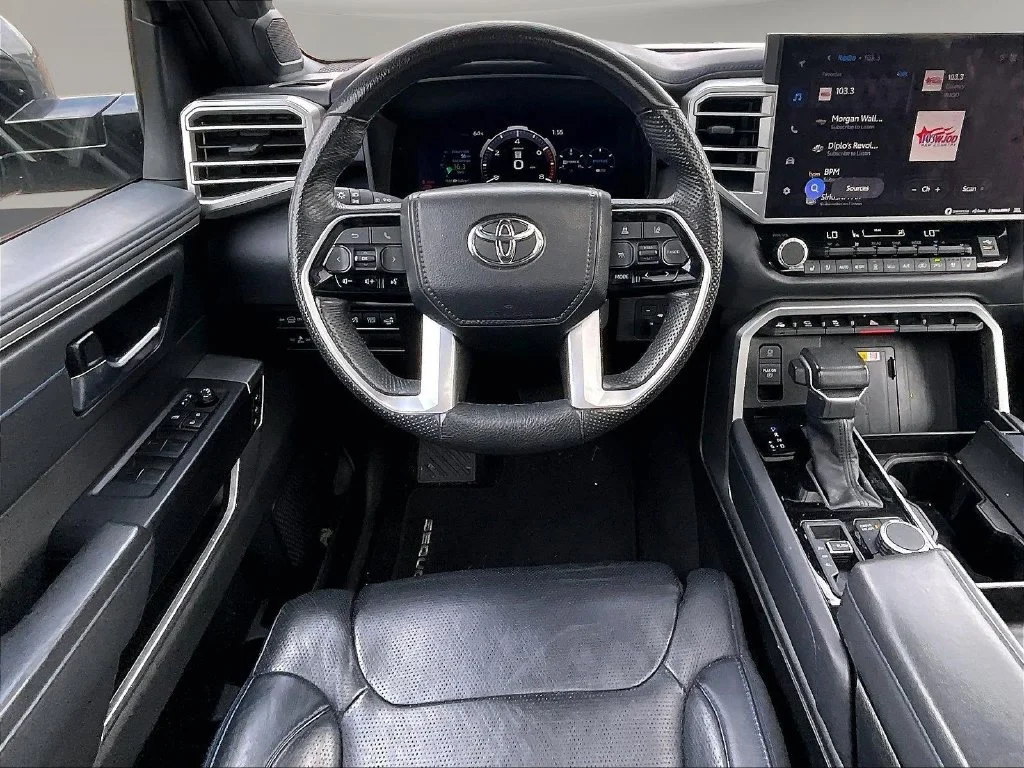2024 Toyota Sequoia Platinum - Photo 10