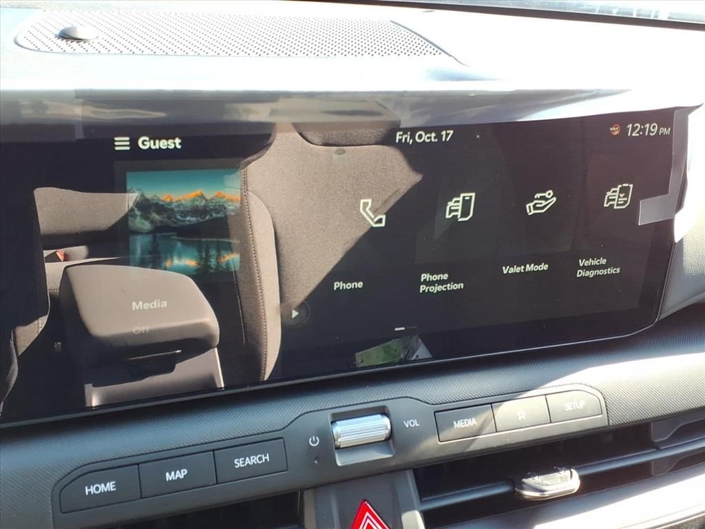 2025 Kia K4 LXS - Photo 15