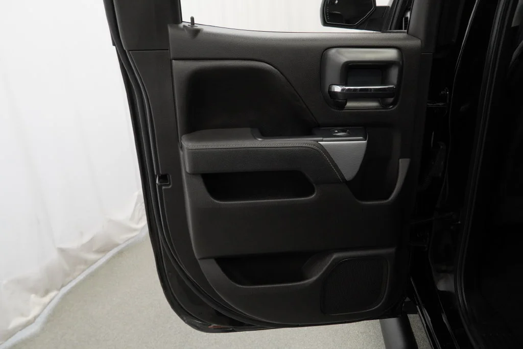 Used 2016 Black Chevrolet LTZ 2LZ image 34