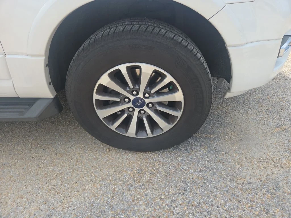 Used 2017 White Ford XLT image 14