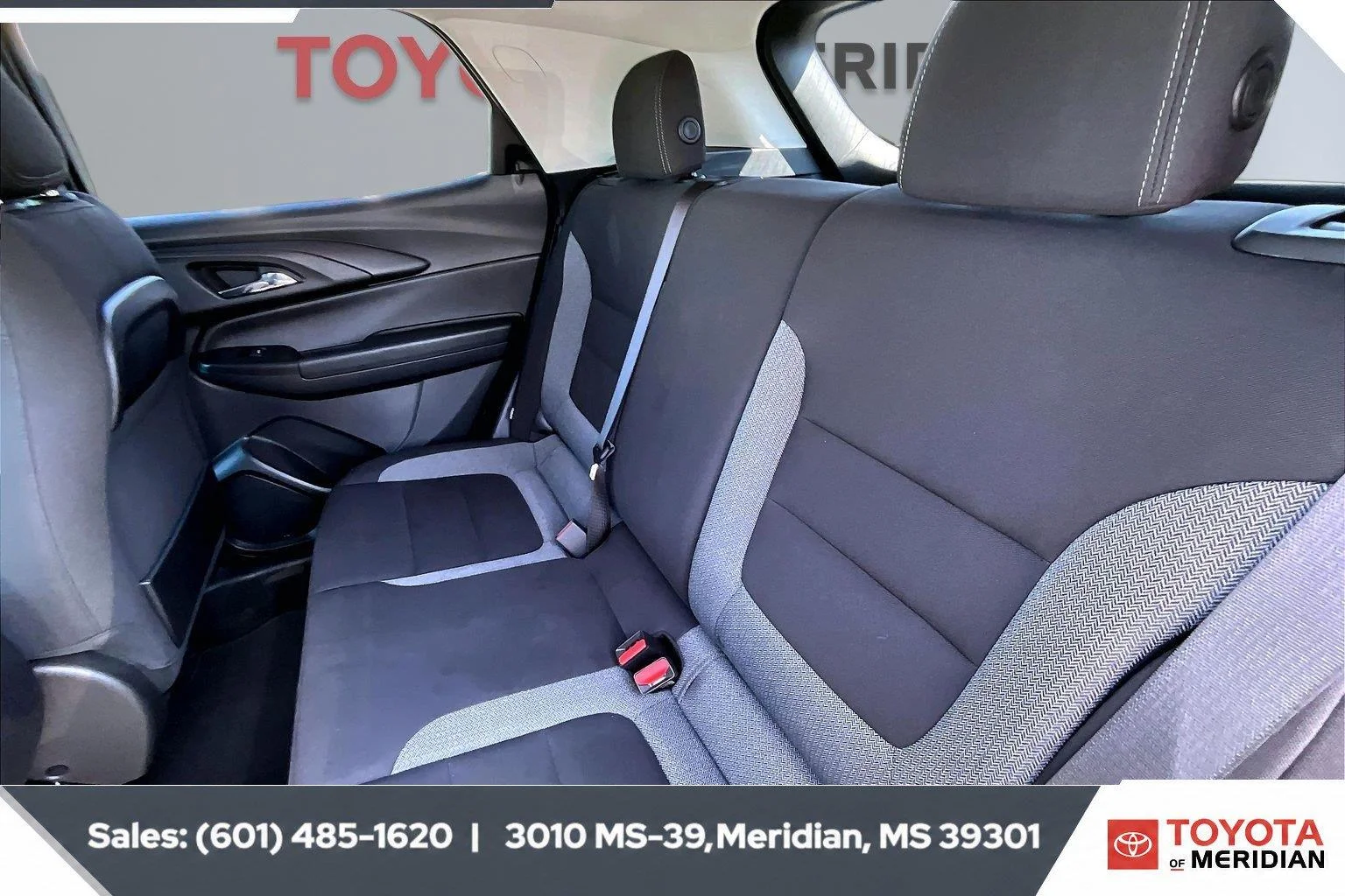 Used 2025 Mosaic Black Metallic Chevrolet LT image 19