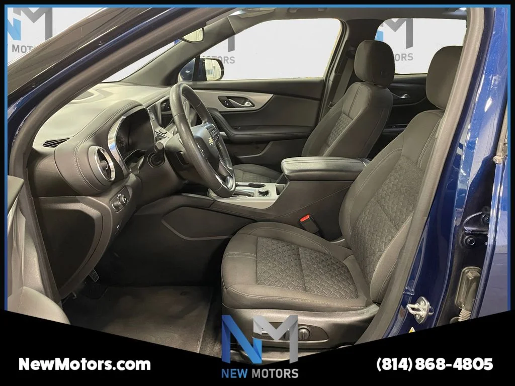 Used 2022 Blue Chevrolet LT image 9