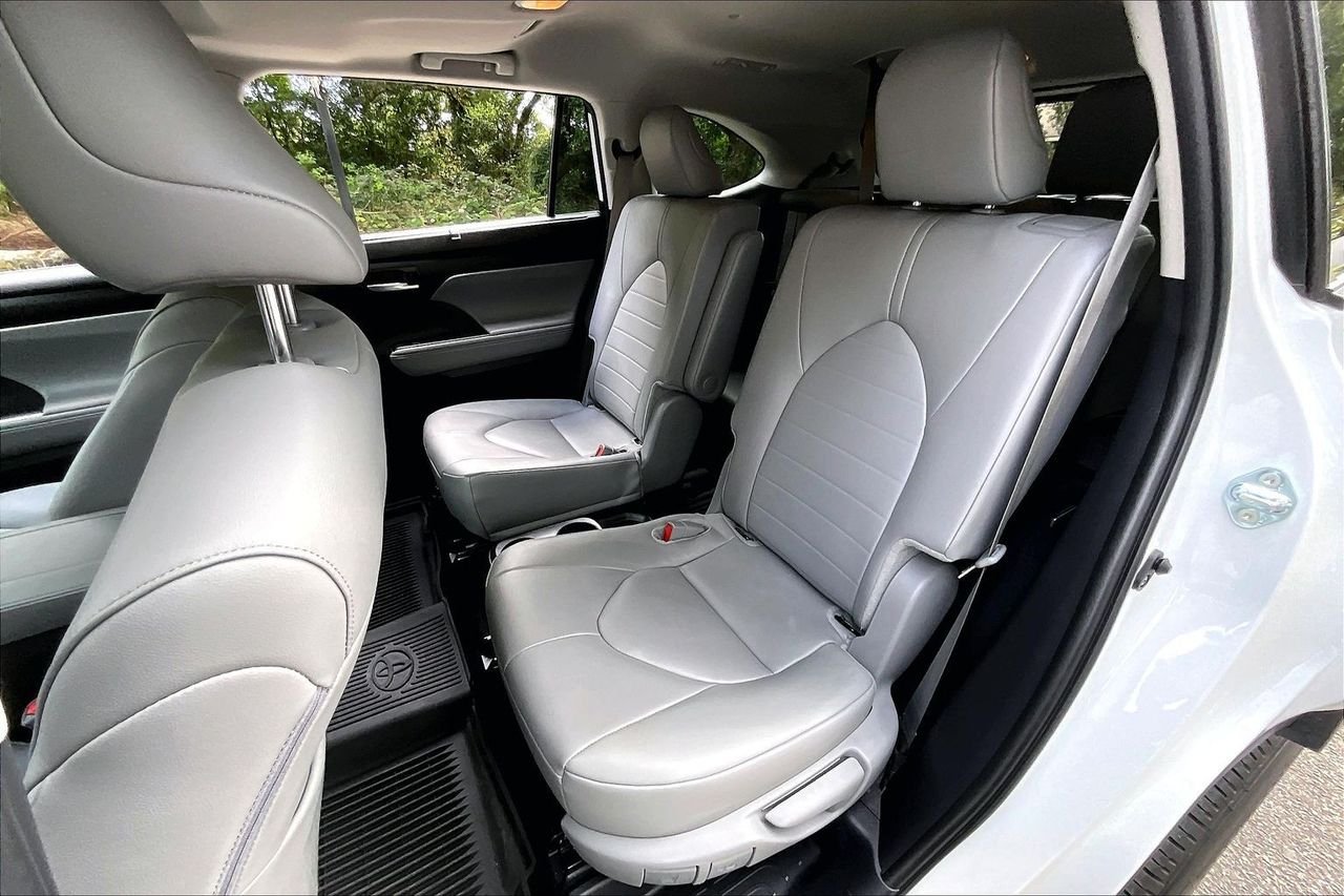 Certified Used 2025 Beige Toyota XLE image 19