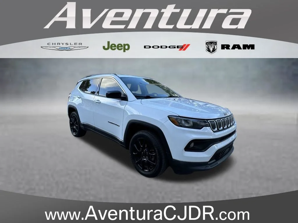 2022 Jeep Compass Latitude Lux 4X4's photo