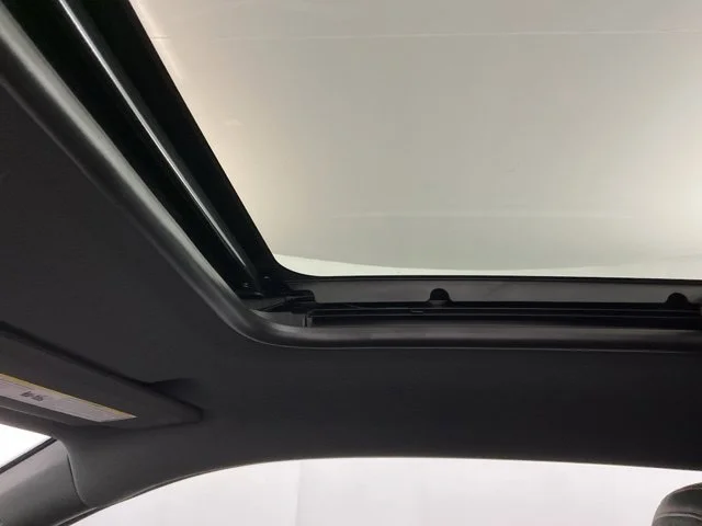 Used 2020 Summit White Chevrolet ZL1 image 22