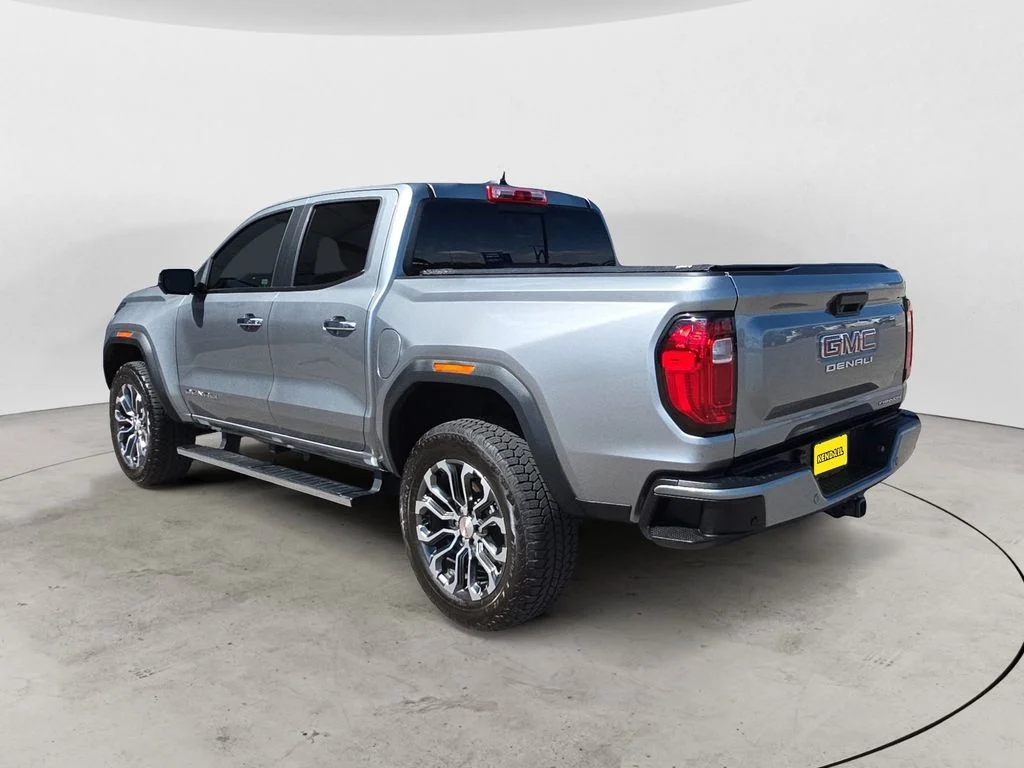 2024 GMC Canyon Denali - Photo 3