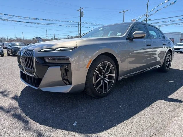 2023 BMW 7 Series 740i's photo