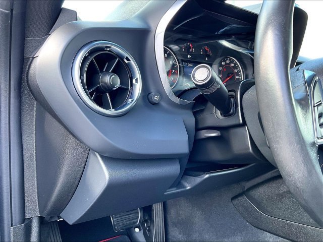 Used 2024 Sharkskin Metallic Chevrolet 1LT image 29
