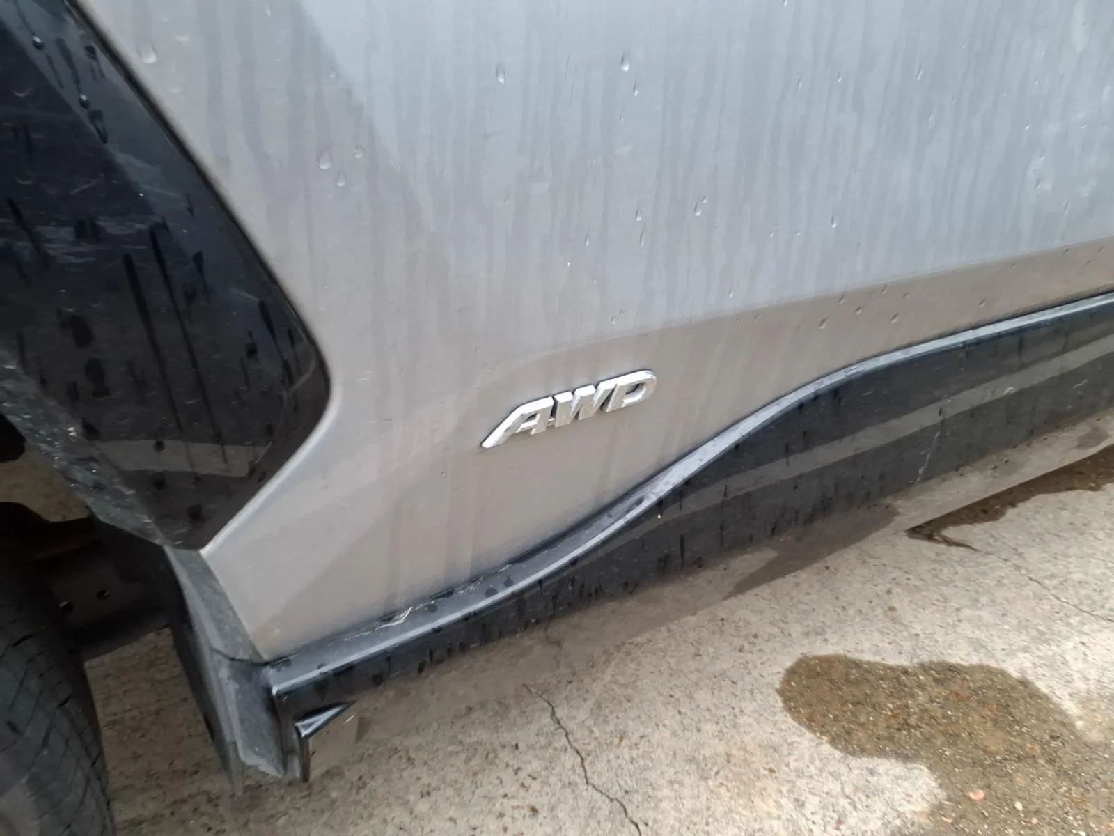 Certified Used 2022 Silver Toyota SE image 10