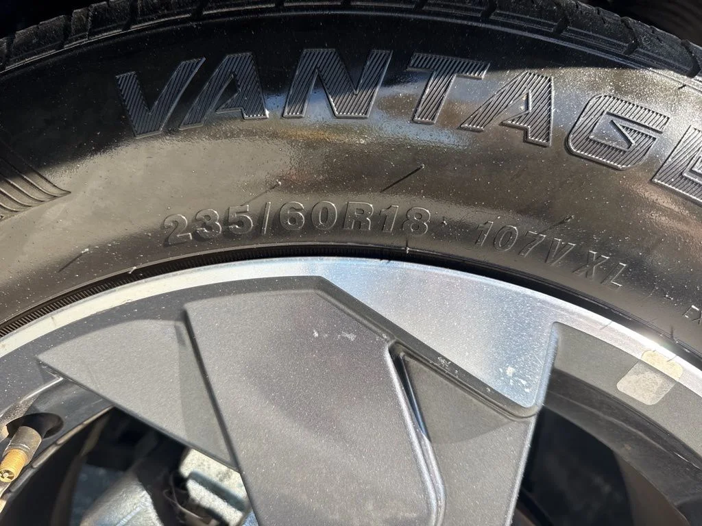 Used 2025 White Nissan SV image 30