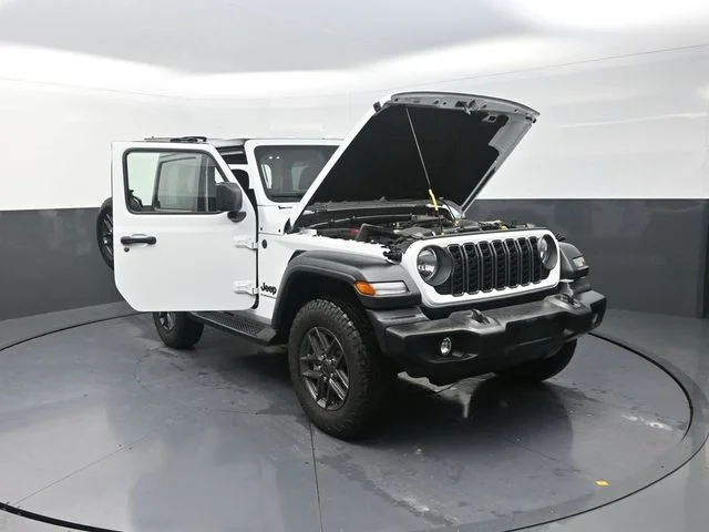 Used 2024 White Jeep Sport S image 28