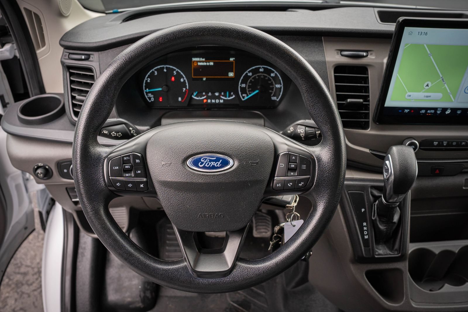 Used 2022  Ford  image 14